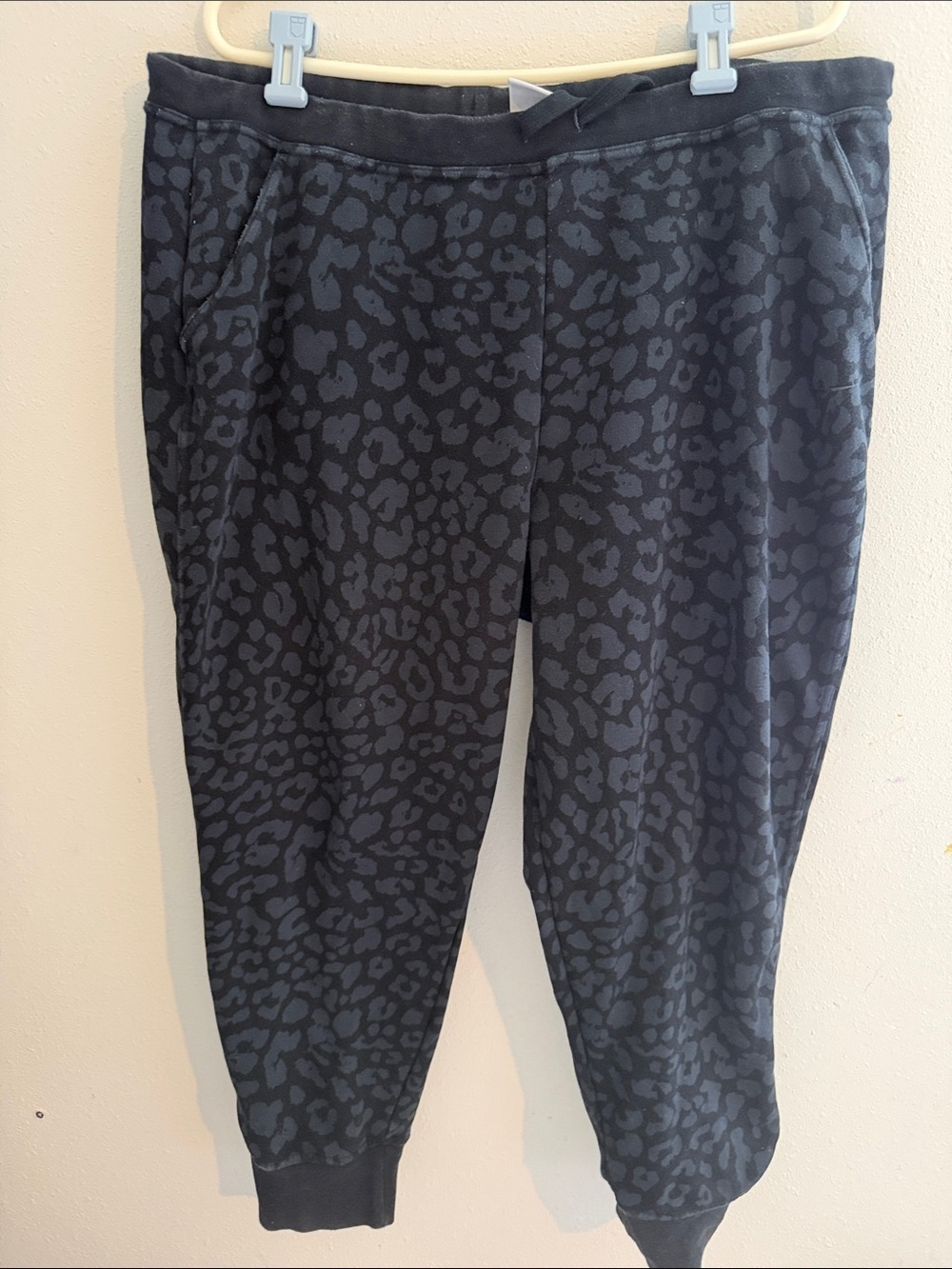 Nike Black & Charcoal Leopard-Print Joggers